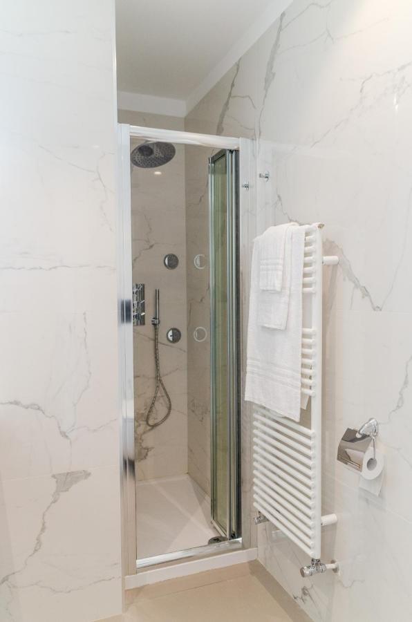 폴리나노 아마레 Apulialux Seaview Prestige Apt / Jacuzzi + Parking 아파트 외부 사진
